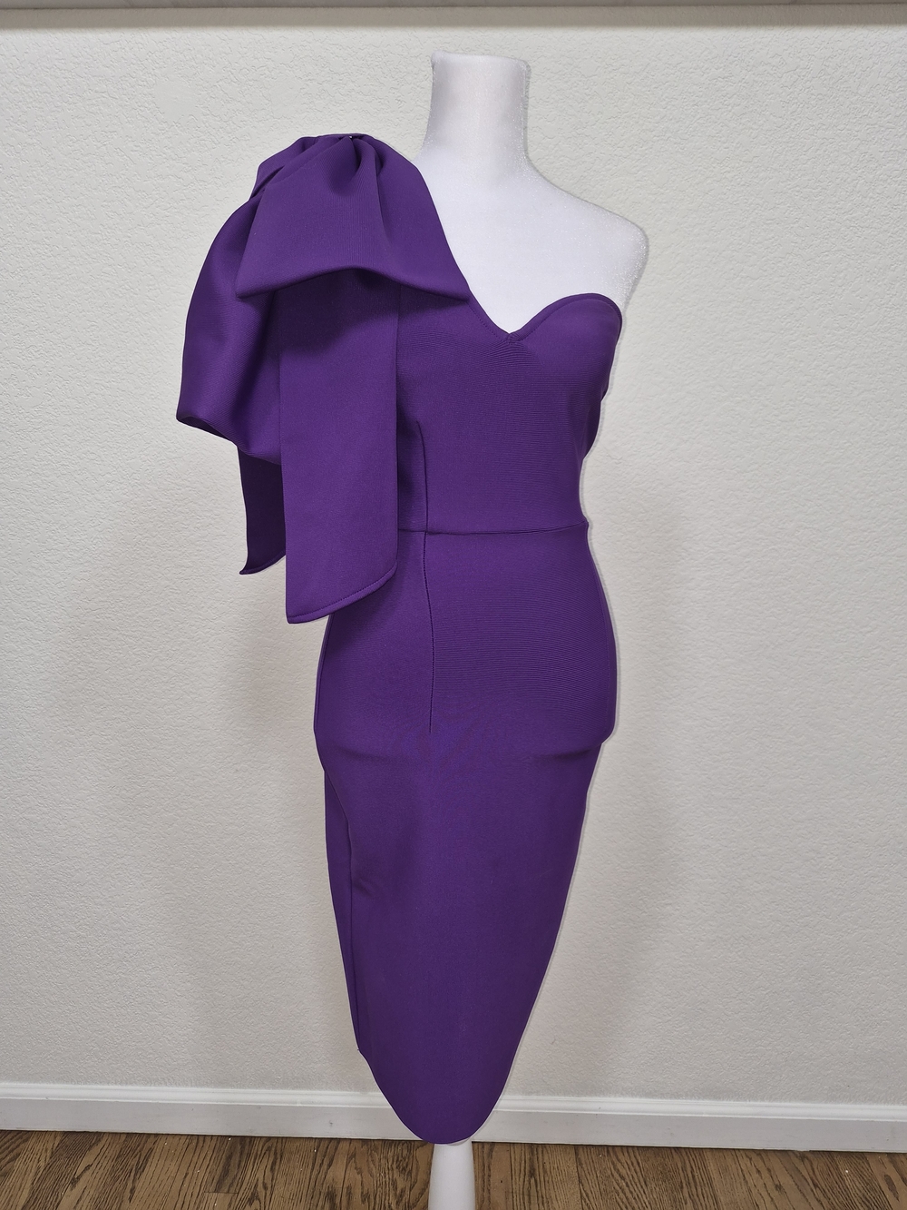 One-Shoulder Purple Cocktail Dress with Statement Bow
